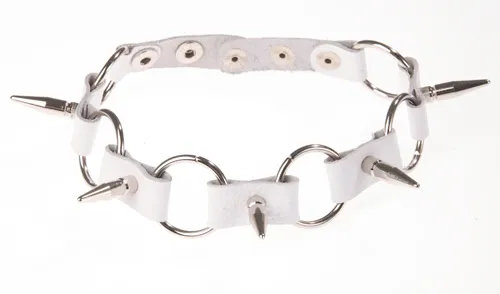 ошейник кожаный белый с кольцами шириной 20мм с с шипами длиной 25мм 3109-3 в Воронеже