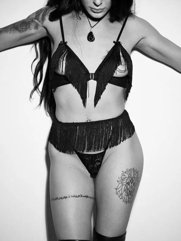 Эротическое стринги с бахромой mambo в Воронеже