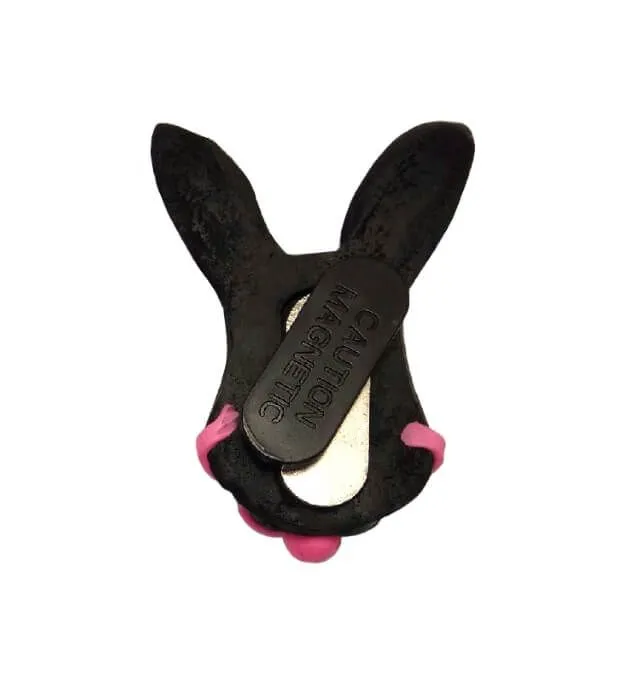 брошь pinkrabbit черный кролик с розовым кляпом, на магните в Воронеже