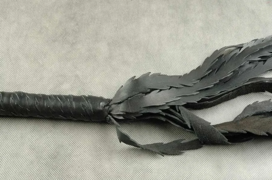 плеть-флогер beastly жгучая, чёрная в Воронеже