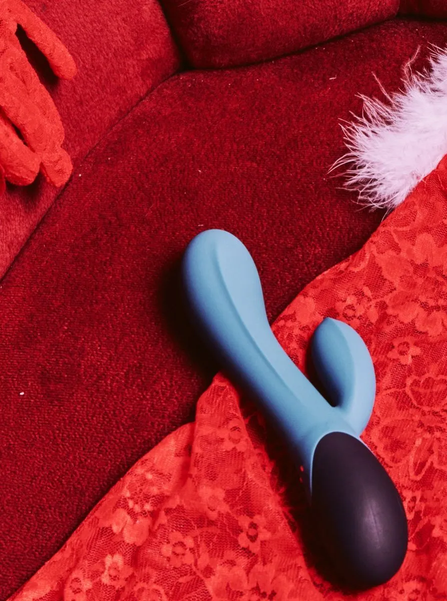 нагреваемый вибратор с клиторальным отростком perseus, голубой в Воронеже