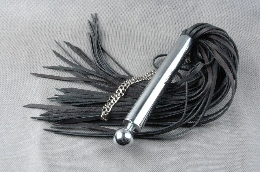 плетка beastly серебряная мечта, 55 см, чёрная в Воронеже