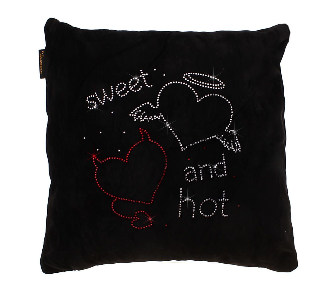 Подушка бархатная Сима Ленд Sweet and hot, со стразами