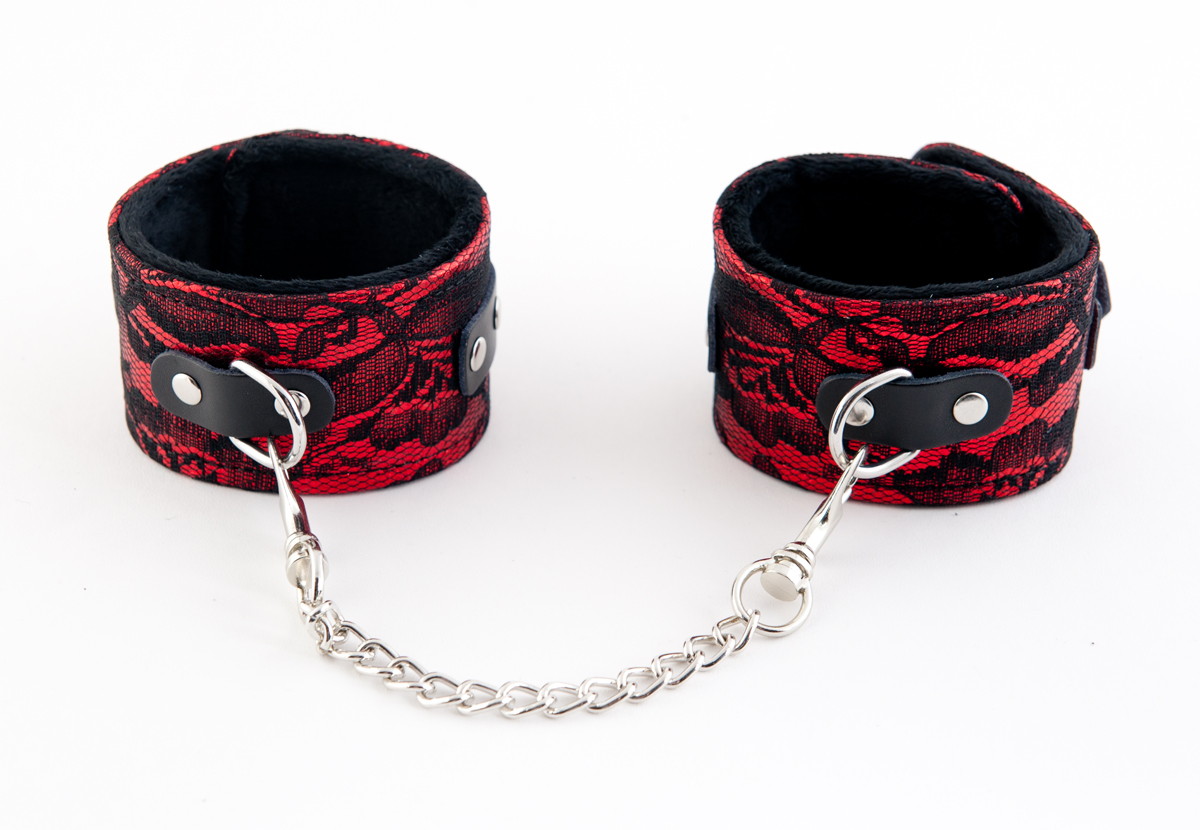 кружевные поножи toyfa marcus, красный, 46 см. в Воронеже