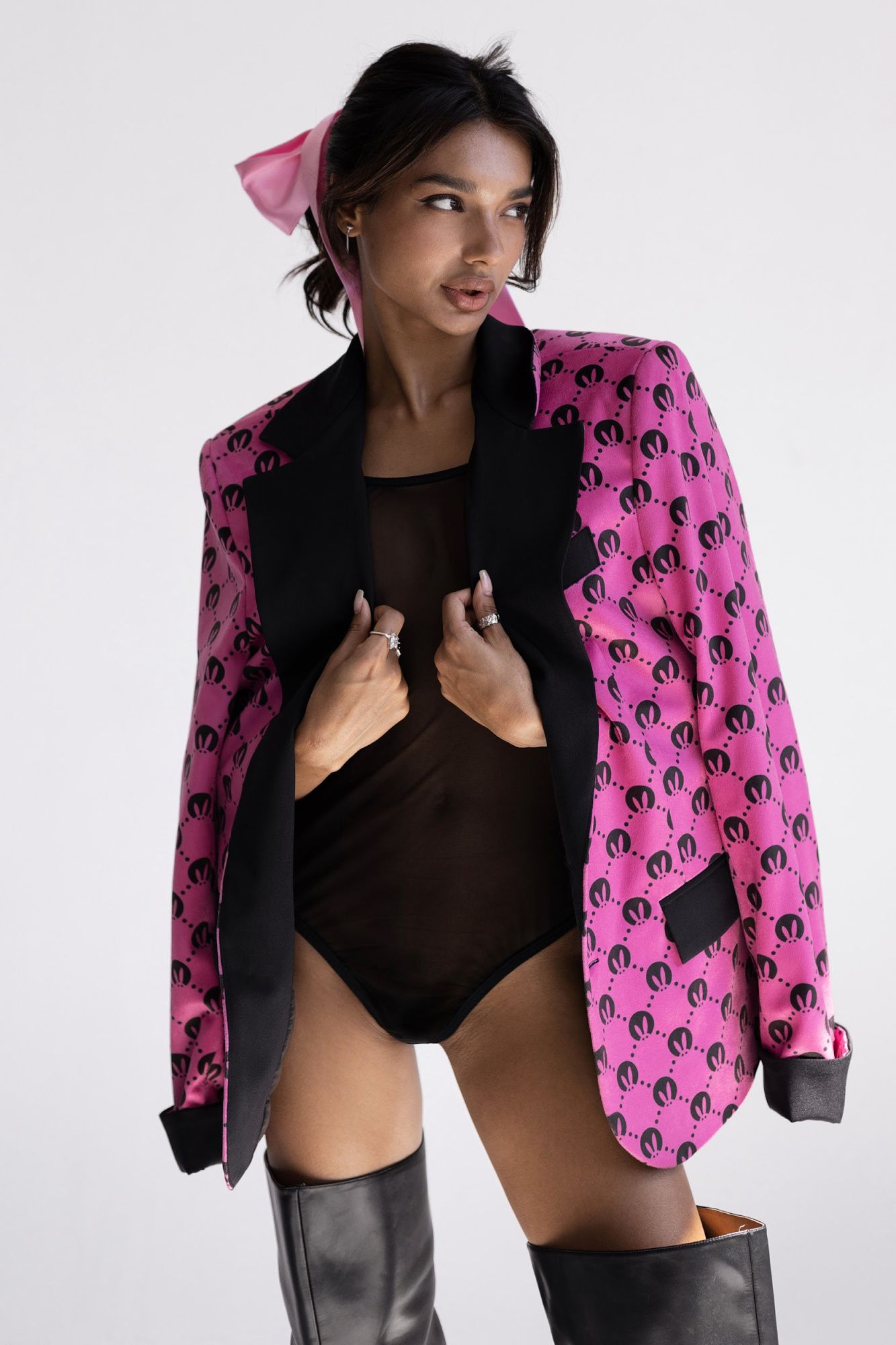 Пиджак PinkRabbit из велюра, розовый с принтом, размер 50 ( L)