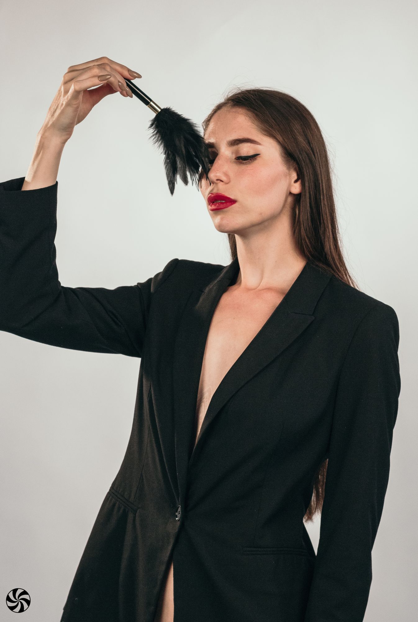 тиклер burlesque plume black 1082-02lola в Воронеже